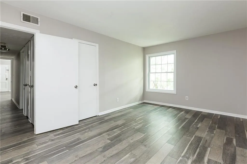 725 Dalrymple Road Unit 8i, Sandy Springs, Georgia 30328, 2 Bedrooms Bedrooms, ,2 BathroomsBathrooms,Residential,Sold,725 Dalrymple Road Unit 8i,6038631