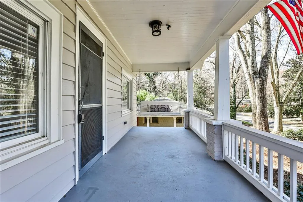37 W Belle Isle Road, Atlanta, Georgia 30342, 3 Bedrooms Bedrooms, ,2 BathroomsBathrooms,Residential,Sold,37 W Belle Isle Road,7000739
