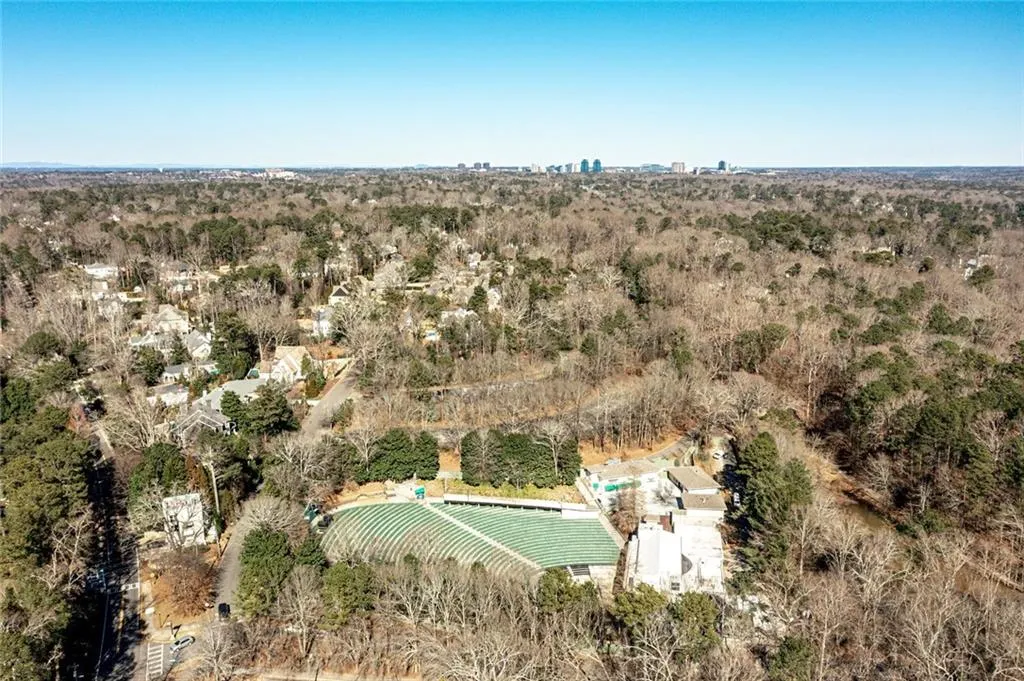 37 W Belle Isle Road, Atlanta, Georgia 30342, 3 Bedrooms Bedrooms, ,2 BathroomsBathrooms,Residential,Sold,37 W Belle Isle Road,7000739