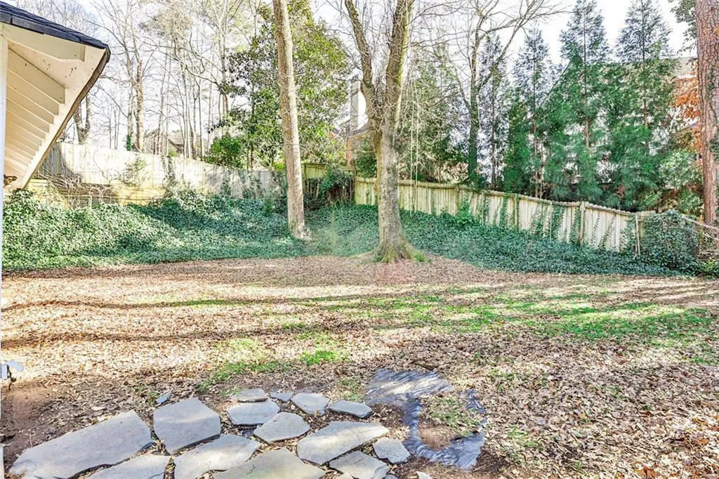 37 W Belle Isle Road, Atlanta, Georgia 30342, 3 Bedrooms Bedrooms, ,2 BathroomsBathrooms,Residential,Sold,37 W Belle Isle Road,7000739