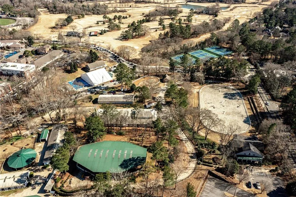 37 W Belle Isle Road, Atlanta, Georgia 30342, 3 Bedrooms Bedrooms, ,2 BathroomsBathrooms,Residential,Sold,37 W Belle Isle Road,7000739