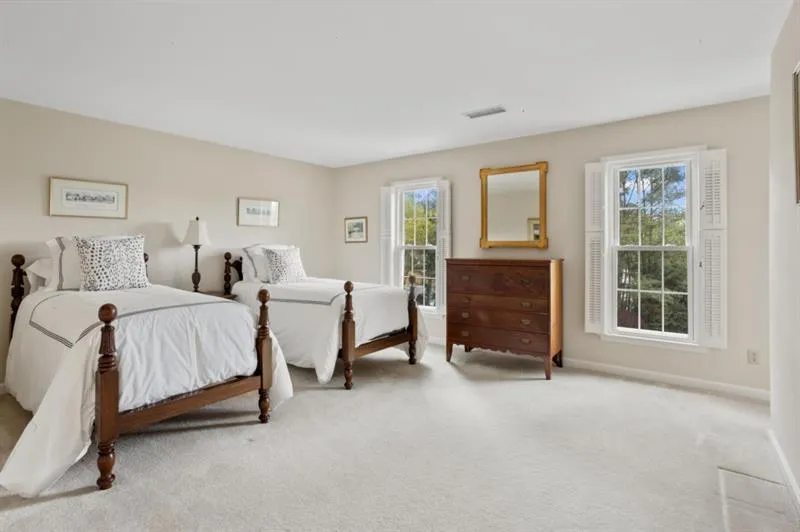 430 Tavern Circle, Sandy Springs, Georgia 30350, 5 Bedrooms Bedrooms, ,5 BathroomsBathrooms,Residential,Sold,430 Tavern Circle,7364219