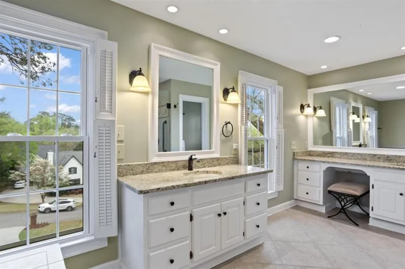 430 Tavern Circle, Sandy Springs, Georgia 30350, 5 Bedrooms Bedrooms, ,5 BathroomsBathrooms,Residential,Sold,430 Tavern Circle,7364219