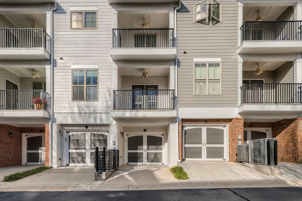 256 Legran Bend, Atlanta, Georgia 30328, 2 Bedrooms Bedrooms, ,2 BathroomsBathrooms,Residential,Sold,256 Legran Bend,7002704