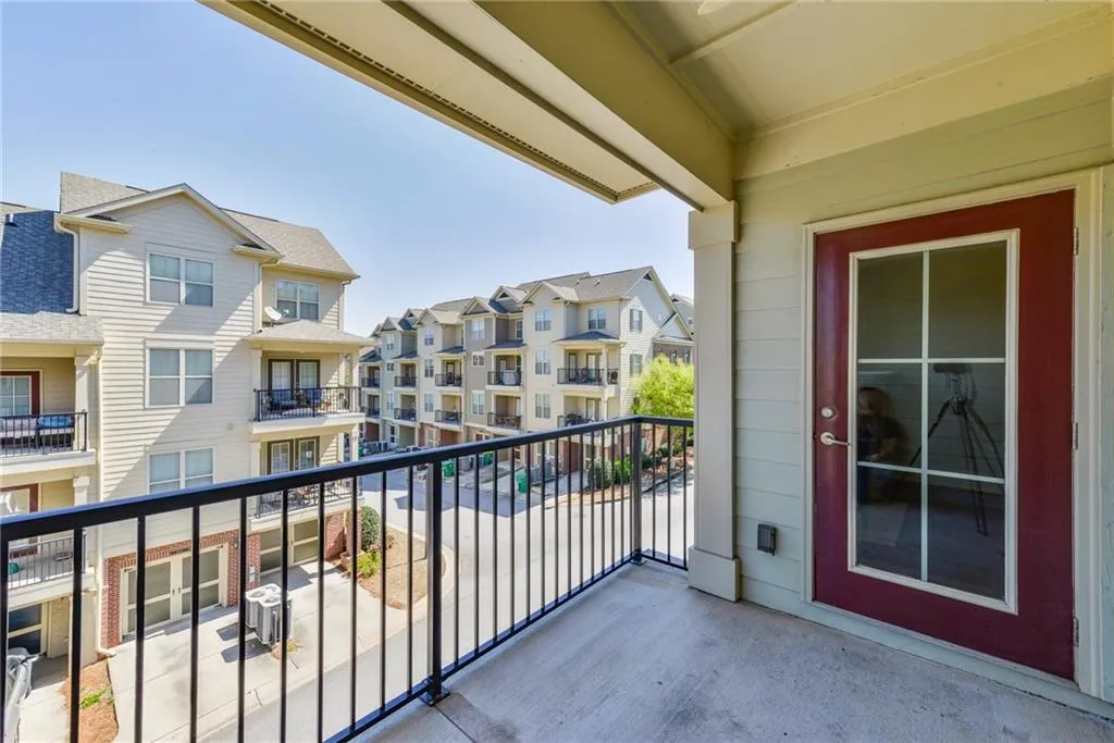 6448 Chariot Street Unit 10, Atlanta, Georgia 30328, 3 Bedrooms Bedrooms, ,2 BathroomsBathrooms,Residential,Sold,6448 Chariot Street Unit 10,5982898