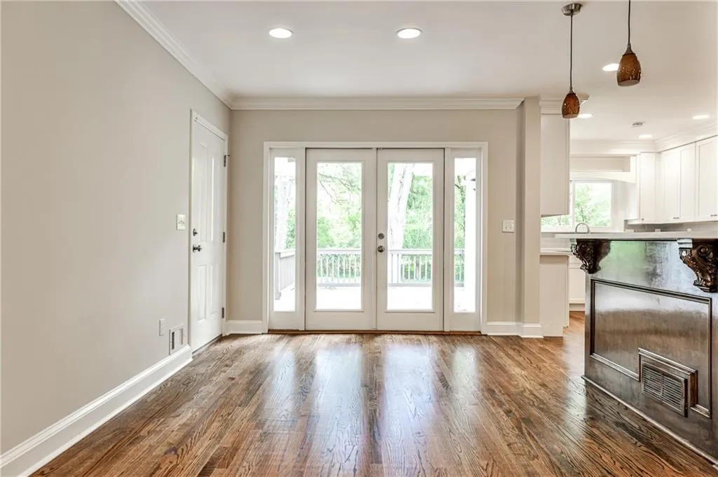 1356 Peachtree Battle Avenue Nw, Atlanta, Georgia 30327, 4 Bedrooms Bedrooms, ,3 BathroomsBathrooms,Residential,For Sale,1356 Peachtree Battle Avenue Nw,7631870