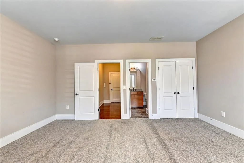 203 Alderwood Point, Atlanta, Georgia 30328, 3 Bedrooms Bedrooms, ,3 BathroomsBathrooms,Residential,Sold,203 Alderwood Point,6673414