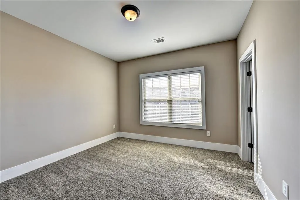 203 Alderwood Point, Atlanta, Georgia 30328, 3 Bedrooms Bedrooms, ,3 BathroomsBathrooms,Residential,Sold,203 Alderwood Point,6673414