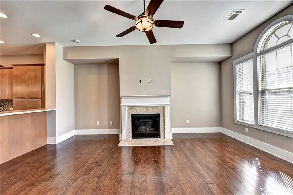 203 Alderwood Point, Atlanta, Georgia 30328, 3 Bedrooms Bedrooms, ,3 BathroomsBathrooms,Residential,Sold,203 Alderwood Point,6673414