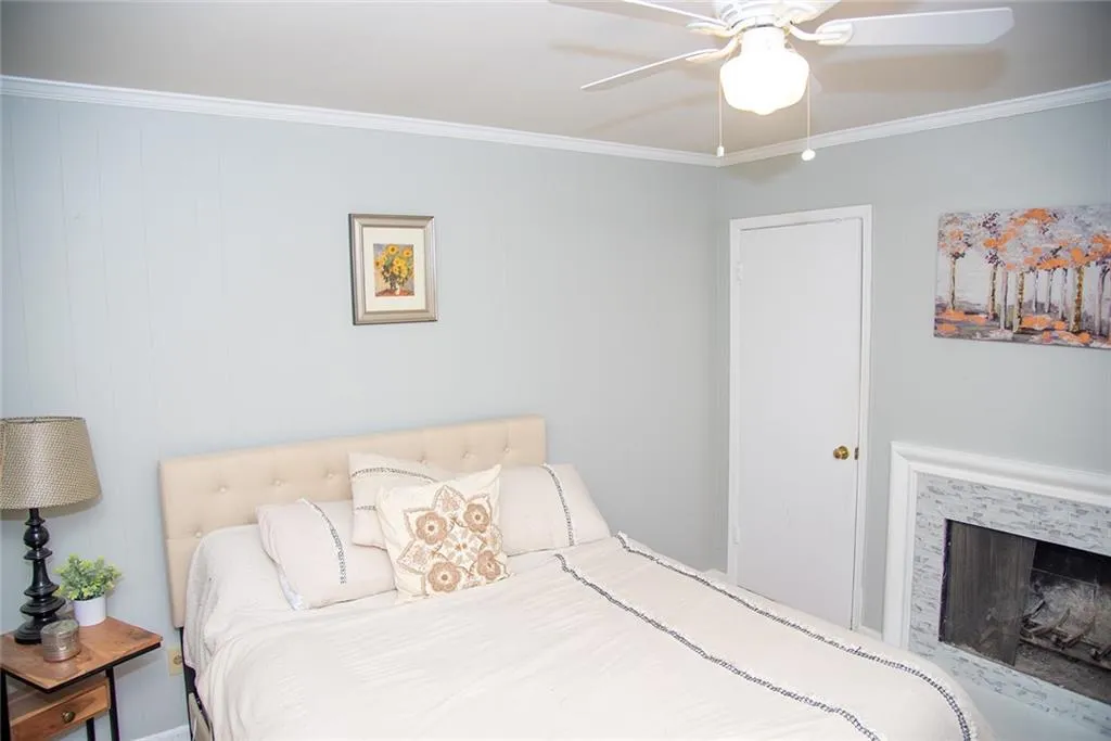 5400 Roswell Road Unit H1, Atlanta, Georgia 30342, 2 Bedrooms Bedrooms, ,1 BathroomBathrooms,Residential,Sold,5400 Roswell Road Unit H1,6860927