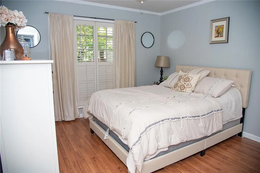 5400 Roswell Road Unit H1, Atlanta, Georgia 30342, 2 Bedrooms Bedrooms, ,1 BathroomBathrooms,Residential,Sold,5400 Roswell Road Unit H1,6860927
