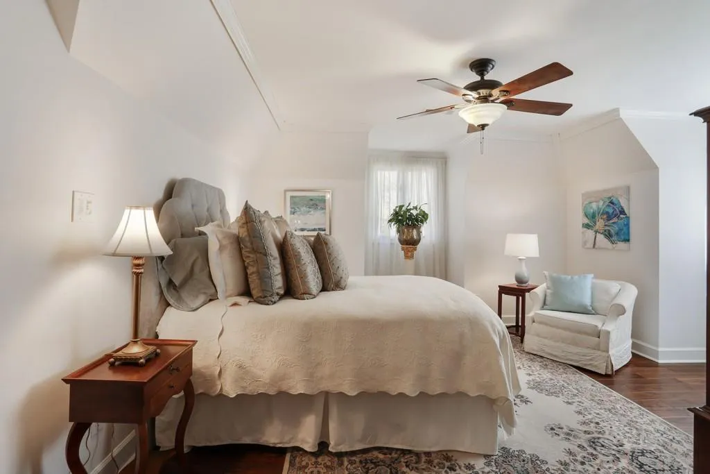 890 Marseilles Drive, Sandy Springs, Georgia 30327, 6 Bedrooms Bedrooms, ,7 BathroomsBathrooms,Residential,Sold,890 Marseilles Drive,6102512