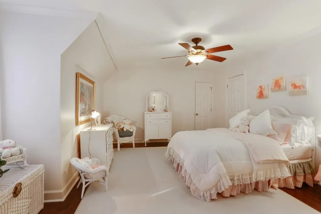 890 Marseilles Drive, Sandy Springs, Georgia 30327, 6 Bedrooms Bedrooms, ,7 BathroomsBathrooms,Residential,Sold,890 Marseilles Drive,6102512