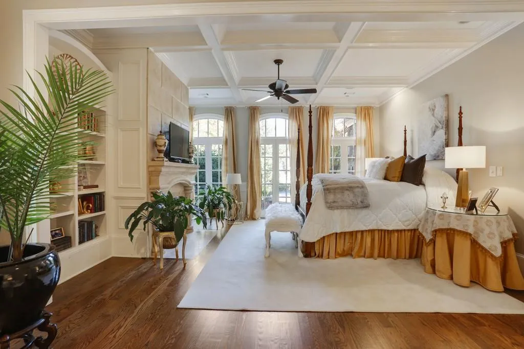 890 Marseilles Drive, Sandy Springs, Georgia 30327, 6 Bedrooms Bedrooms, ,7 BathroomsBathrooms,Residential,Sold,890 Marseilles Drive,6102512