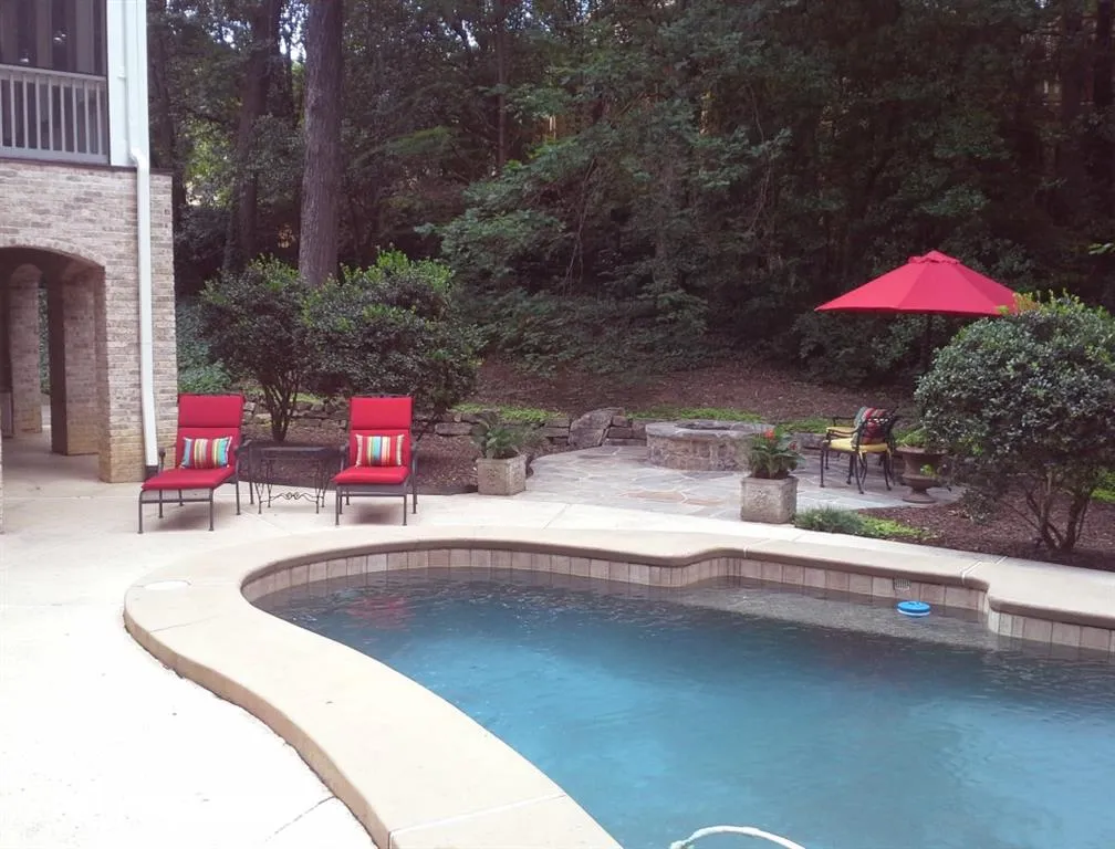 890 Marseilles Drive, Sandy Springs, Georgia 30327, 6 Bedrooms Bedrooms, ,7 BathroomsBathrooms,Residential,Sold,890 Marseilles Drive,6102512