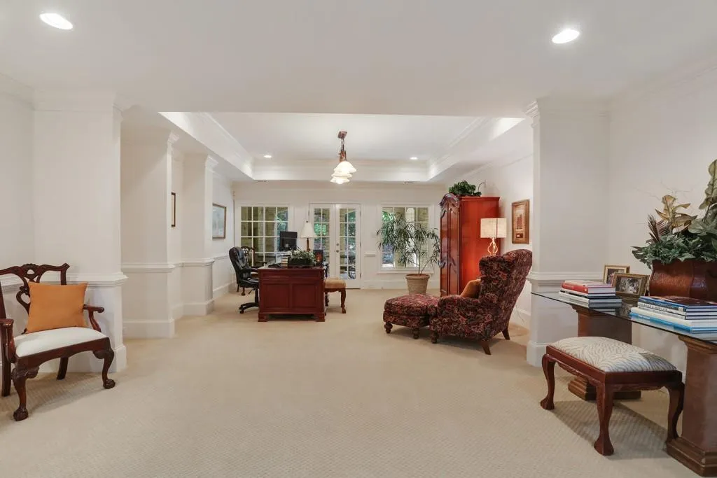 890 Marseilles Drive, Sandy Springs, Georgia 30327, 6 Bedrooms Bedrooms, ,7 BathroomsBathrooms,Residential,Sold,890 Marseilles Drive,6102512