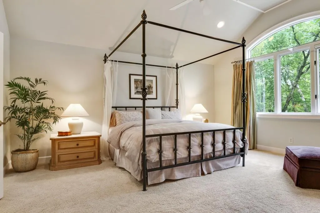 60 Glen Oaks Drive, Sandy Springs, Georgia 30327, 4 Bedrooms Bedrooms, ,4 BathroomsBathrooms,Residential,Sold,60 Glen Oaks Drive,5833767