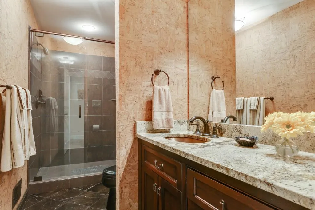 60 Glen Oaks Drive, Sandy Springs, Georgia 30327, 4 Bedrooms Bedrooms, ,4 BathroomsBathrooms,Residential,Sold,60 Glen Oaks Drive,5833767