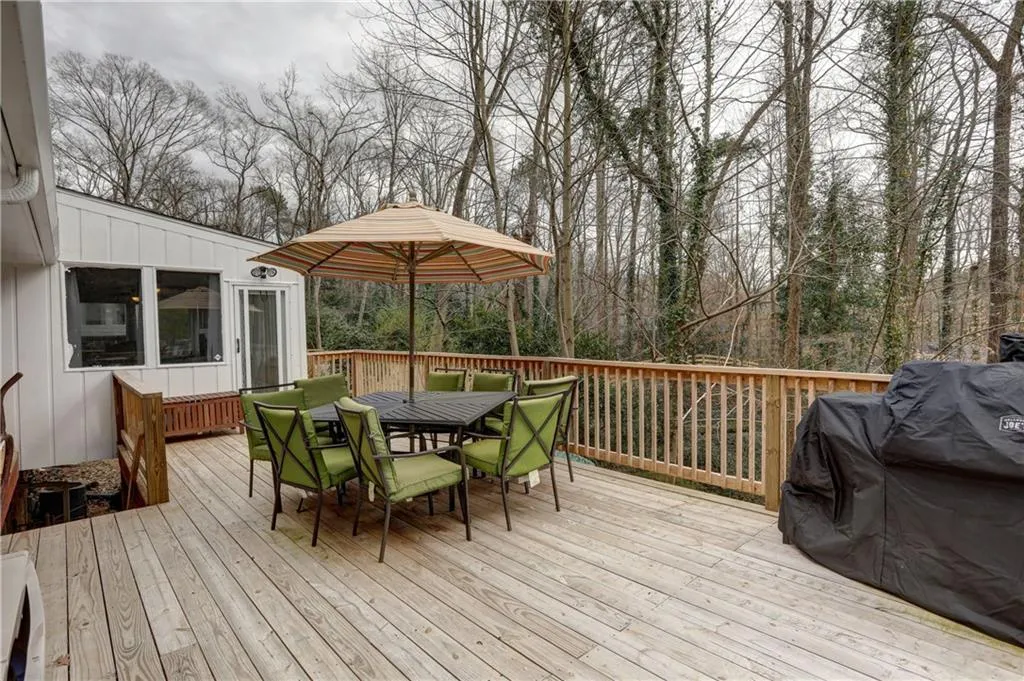 475 Forest Hills Drive, Atlanta, Georgia 30342, 3 Bedrooms Bedrooms, ,2 BathroomsBathrooms,Residential,Sold,475 Forest Hills Drive,6515041