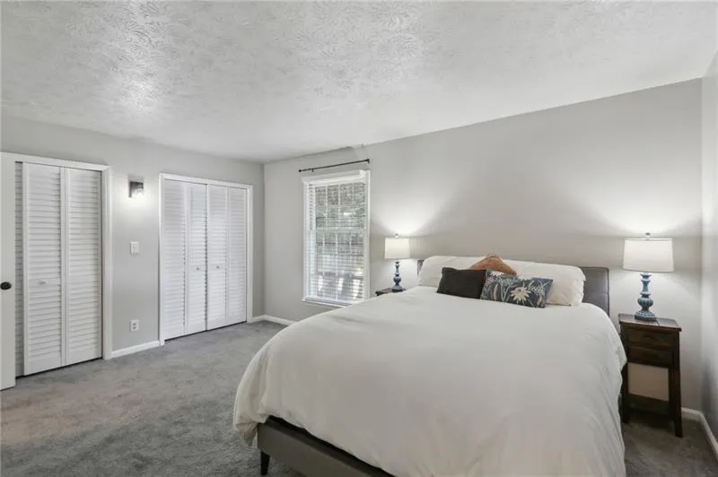 6700 Roswell Road Unit 32c, Sandy Springs, Georgia 30328, 2 Bedrooms Bedrooms, ,2 BathroomsBathrooms,Residential,For Sale,6700 Roswell Road Unit 32c,7718271