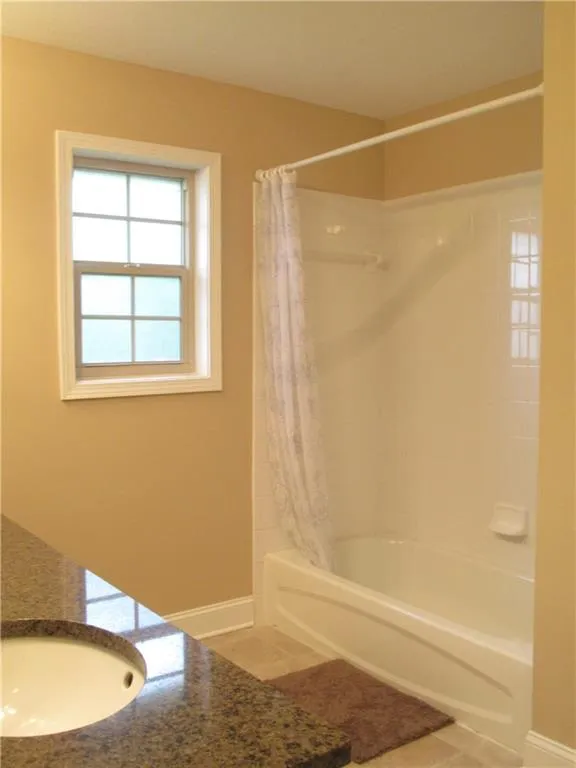 750 Dalrymple Road Unit F4, Atlanta, Georgia 30328, 4 Bedrooms Bedrooms, ,2 BathroomsBathrooms,Residential,Sold,750 Dalrymple Road Unit F4,5607989