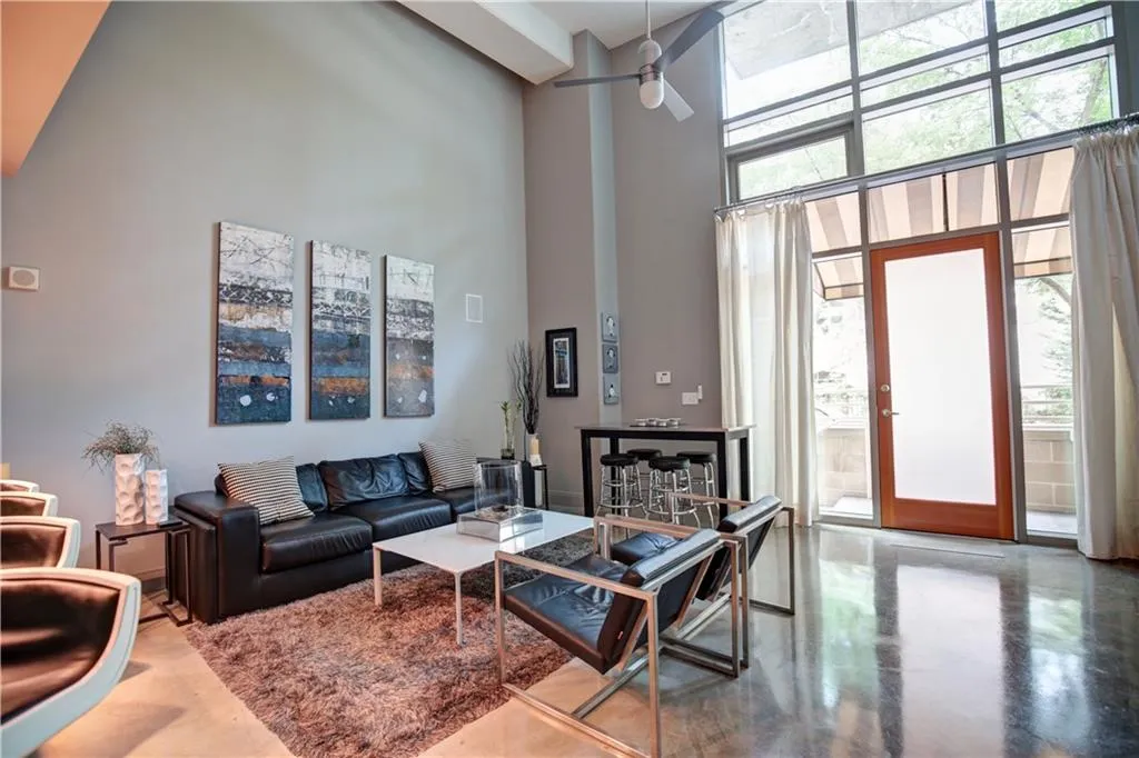 905 Juniper Street Ne Unit 115, Atlanta, Georgia 30309, 2 Bedrooms Bedrooms, ,1 BathroomBathrooms,Residential,Sold,905 Juniper Street Ne Unit 115,5698554