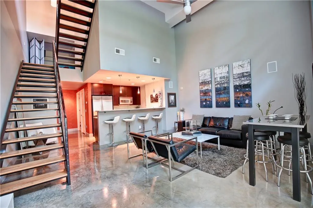 905 Juniper Street Ne Unit 115, Atlanta, Georgia 30309, 2 Bedrooms Bedrooms, ,1 BathroomBathrooms,Residential,Sold,905 Juniper Street Ne Unit 115,5698554