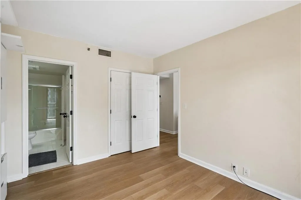 3481 Lakeside Drive Ne Unit 2503, Atlanta, Georgia 30326, 2 Bedrooms Bedrooms, 0 ,2 BathroomsBathrooms,Residential,For Sale,3481 Lakeside Drive Ne Unit 2503,7852821