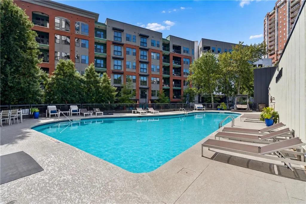 3481 Lakeside Drive Ne Unit 2503, Atlanta, Georgia 30326, 2 Bedrooms Bedrooms, 0 ,2 BathroomsBathrooms,Residential,For Sale,3481 Lakeside Drive Ne Unit 2503,7852821