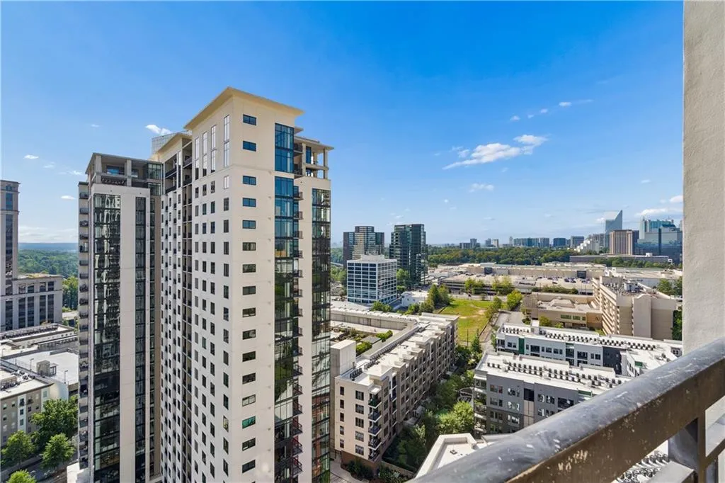 3481 Lakeside Drive Ne Unit 2503, Atlanta, Georgia 30326, 2 Bedrooms Bedrooms, 0 ,2 BathroomsBathrooms,Residential,For Sale,3481 Lakeside Drive Ne Unit 2503,7852821