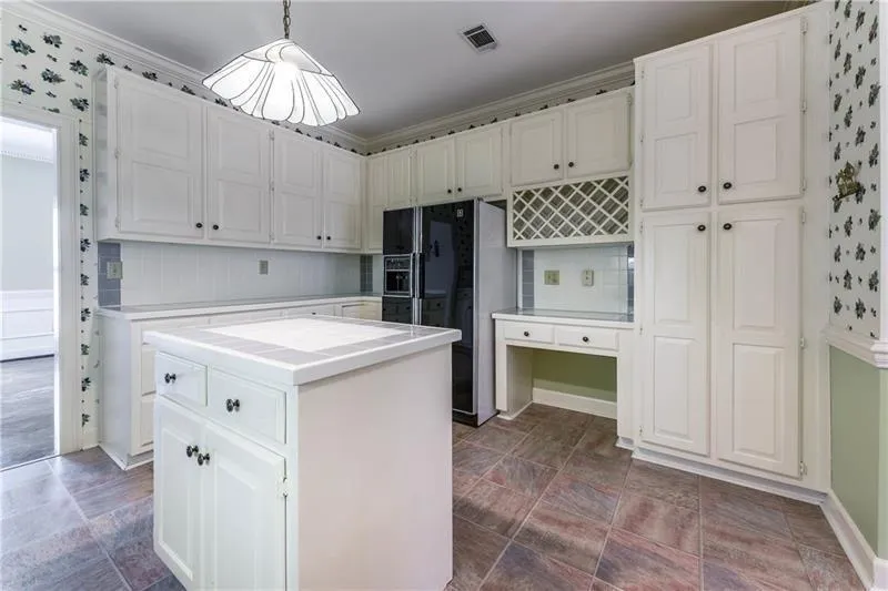7155 Roswell Road Unit 33, Sandy Springs, Georgia 30328, 3 Bedrooms Bedrooms, ,3 BathroomsBathrooms,Residential,Sold,7155 Roswell Road Unit 33,5994583