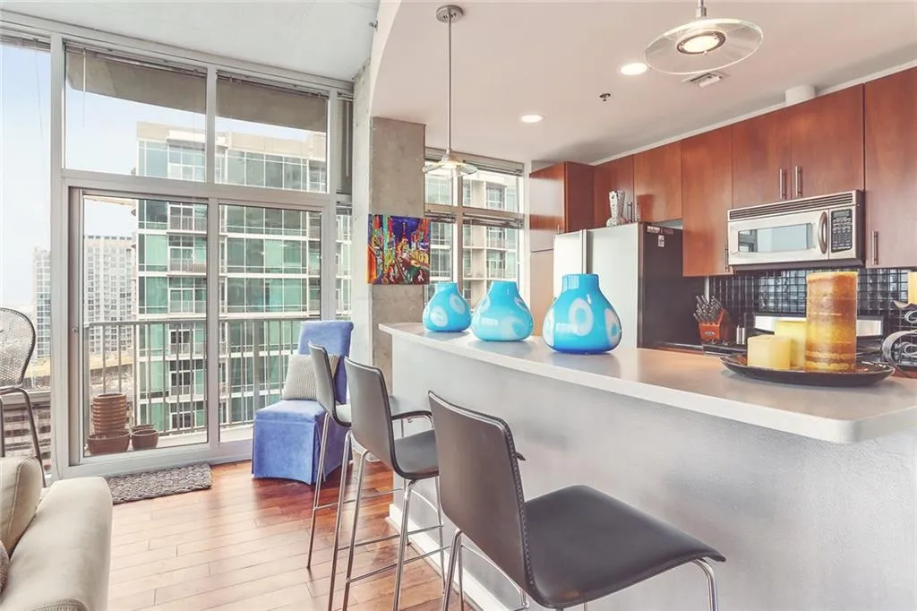 943 Peachtree Street Ne Unit 1713, Atlanta, Georgia 30309, 1 Bedroom Bedrooms, ,1 BathroomBathrooms,Residential,Sold,943 Peachtree Street Ne Unit 1713,5944238