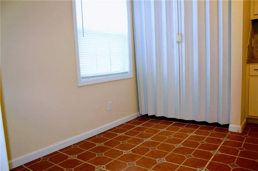 360 Winding River Drive Unit K, Atlanta, Georgia 30350, 3 Bedrooms Bedrooms, ,2 BathroomsBathrooms,Residential,Sold,360 Winding River Drive Unit K,6523585