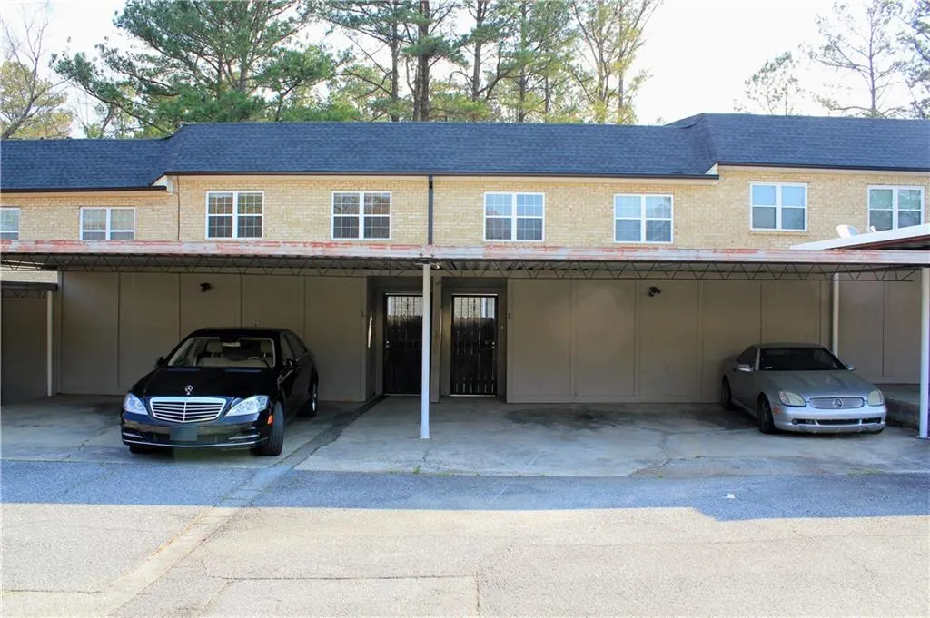 360 Winding River Drive Unit K, Atlanta, Georgia 30350, 3 Bedrooms Bedrooms, ,2 BathroomsBathrooms,Residential,Sold,360 Winding River Drive Unit K,6523585