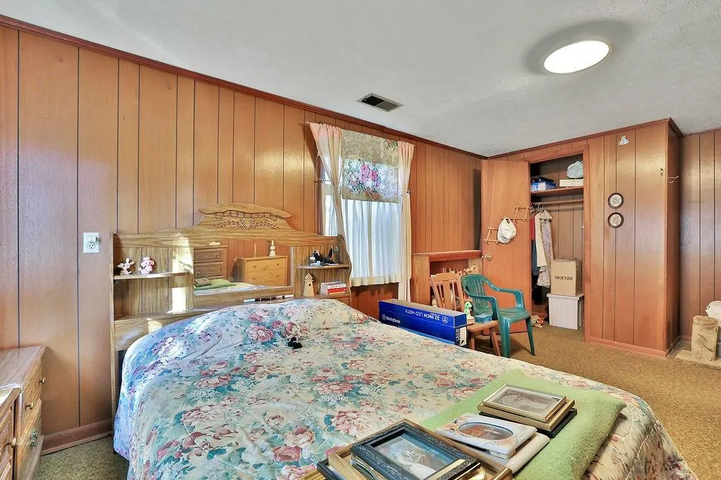 266 Colewood Way, Atlanta, Georgia 30328, 4 Bedrooms Bedrooms, ,3 BathroomsBathrooms,Residential,Sold,266 Colewood Way,7160302