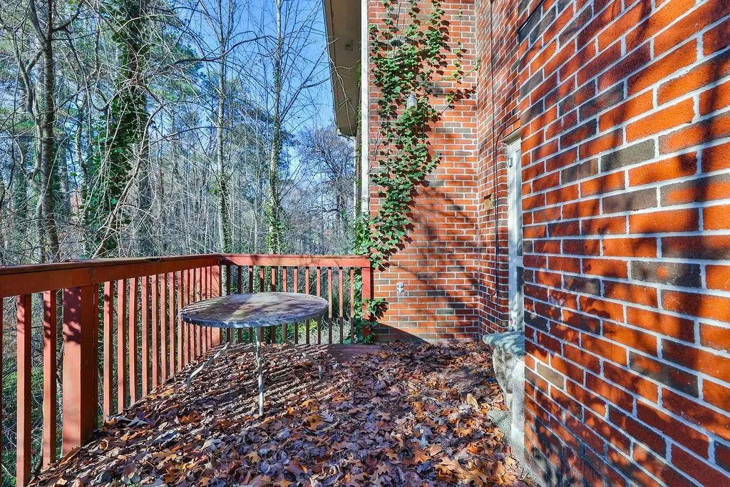 266 Colewood Way, Atlanta, Georgia 30328, 4 Bedrooms Bedrooms, ,3 BathroomsBathrooms,Residential,Sold,266 Colewood Way,7160302