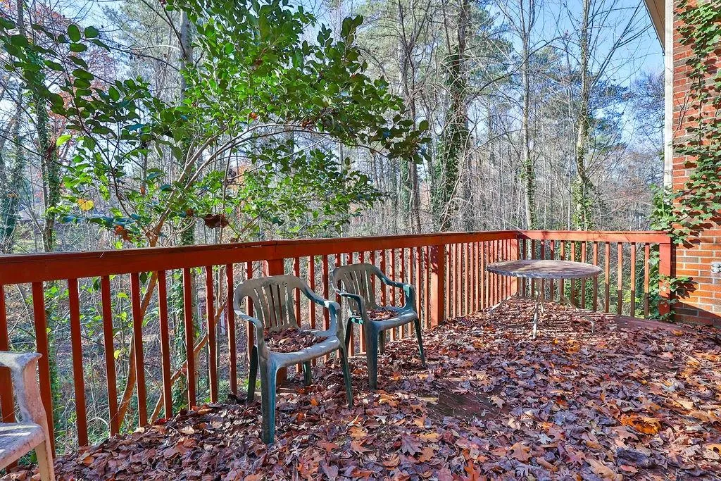 266 Colewood Way, Atlanta, Georgia 30328, 4 Bedrooms Bedrooms, ,3 BathroomsBathrooms,Residential,Sold,266 Colewood Way,7160302