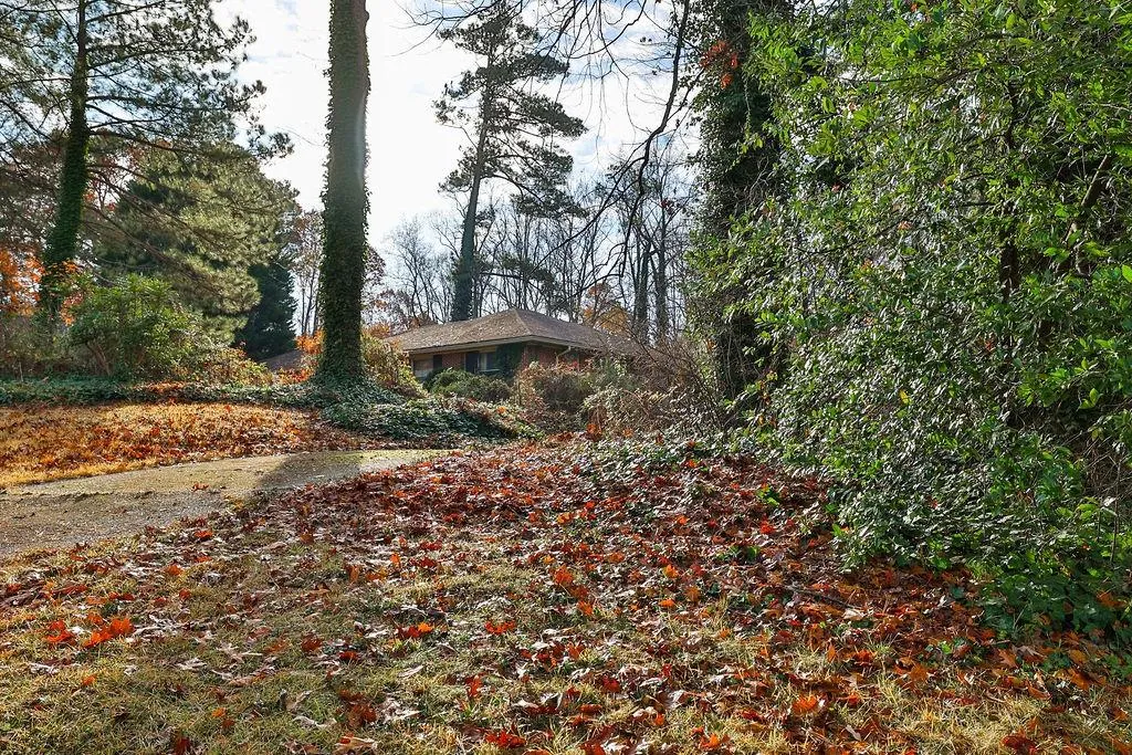 266 Colewood Way, Atlanta, Georgia 30328, 4 Bedrooms Bedrooms, ,3 BathroomsBathrooms,Residential,Sold,266 Colewood Way,7160302