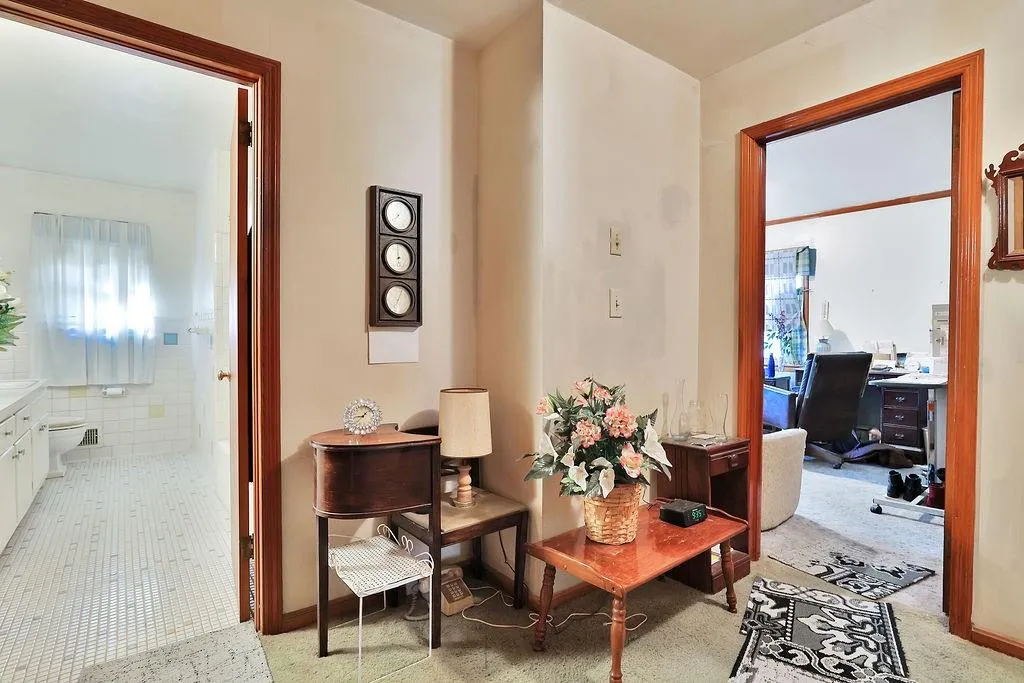 266 Colewood Way, Atlanta, Georgia 30328, 4 Bedrooms Bedrooms, ,3 BathroomsBathrooms,Residential,Sold,266 Colewood Way,7160302