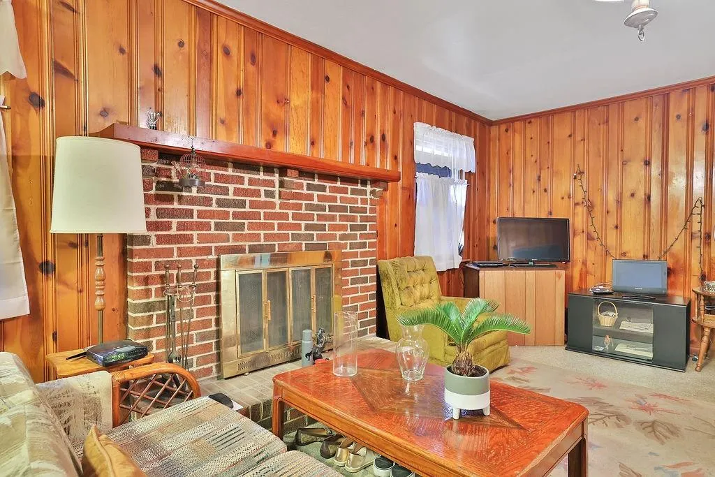 266 Colewood Way, Atlanta, Georgia 30328, 4 Bedrooms Bedrooms, ,3 BathroomsBathrooms,Residential,Sold,266 Colewood Way,7160302