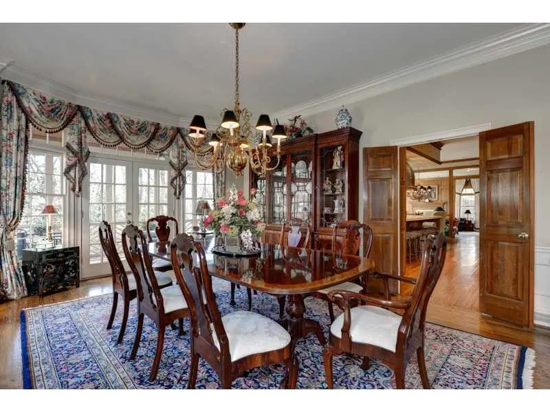 7865 N Spalding Lake Drive, Sandy Springs, Georgia 30350, 5 Bedrooms Bedrooms, ,5 BathroomsBathrooms,Residential,Sold,7865 N Spalding Lake Drive,5394902