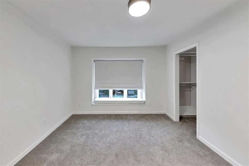 39 Ivy Gates Ne Unit 9, Atlanta, Georgia 30342, 2 Bedrooms Bedrooms, ,2 BathroomsBathrooms,Residential,For Sale,39 Ivy Gates Ne Unit 9,7629336