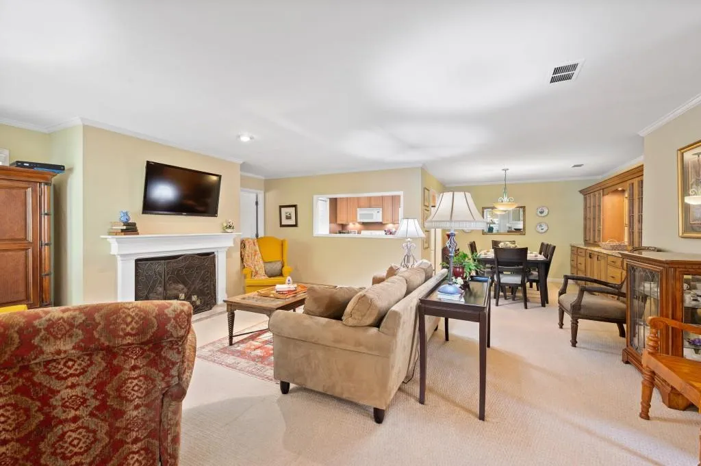 500 Bainbridge Drive, Sandy Springs, Georgia 30327, 2 Bedrooms Bedrooms, ,2 BathroomsBathrooms,Residential,For Sale,500 Bainbridge Drive,7635118