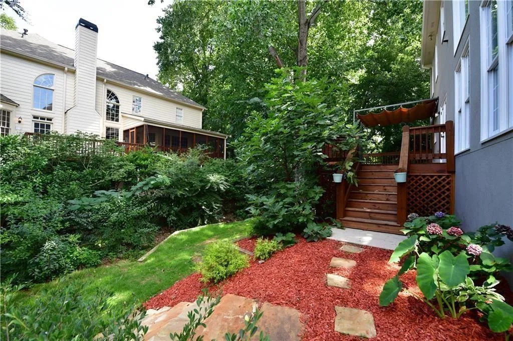 905 Lancaster Way, Atlanta, Georgia 30328, 3 Bedrooms Bedrooms, ,2 BathroomsBathrooms,Residential,For Sale,905 Lancaster Way,7640539