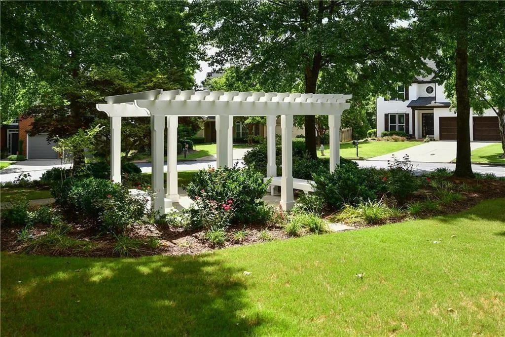 905 Lancaster Way, Atlanta, Georgia 30328, 3 Bedrooms Bedrooms, ,2 BathroomsBathrooms,Residential,For Sale,905 Lancaster Way,7640539