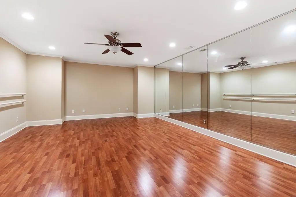 765 Glengate Place, Sandy Springs, Georgia 30328, 5 Bedrooms Bedrooms, ,5 BathroomsBathrooms,Residential,Sold,765 Glengate Place,6592827