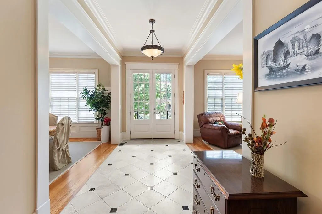 765 Glengate Place, Sandy Springs, Georgia 30328, 5 Bedrooms Bedrooms, ,5 BathroomsBathrooms,Residential,Sold,765 Glengate Place,6592827