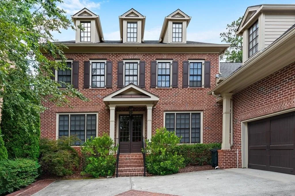 765 Glengate Place, Sandy Springs, Georgia 30328, 5 Bedrooms Bedrooms, ,5 BathroomsBathrooms,Residential,Sold,765 Glengate Place,6592827
