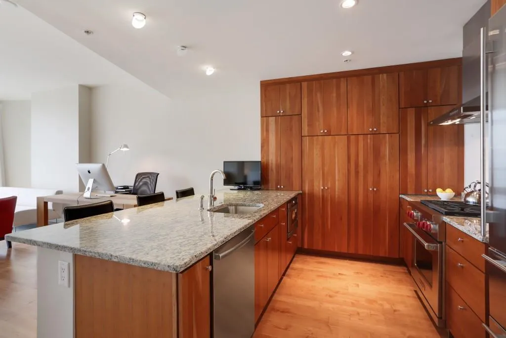3325 Piedmont Road Ne Unit 1910, Atlanta, Georgia 30305, 1 Bedroom Bedrooms, ,1 BathroomBathrooms,Residential,Sold,3325 Piedmont Road Ne Unit 1910,5849138