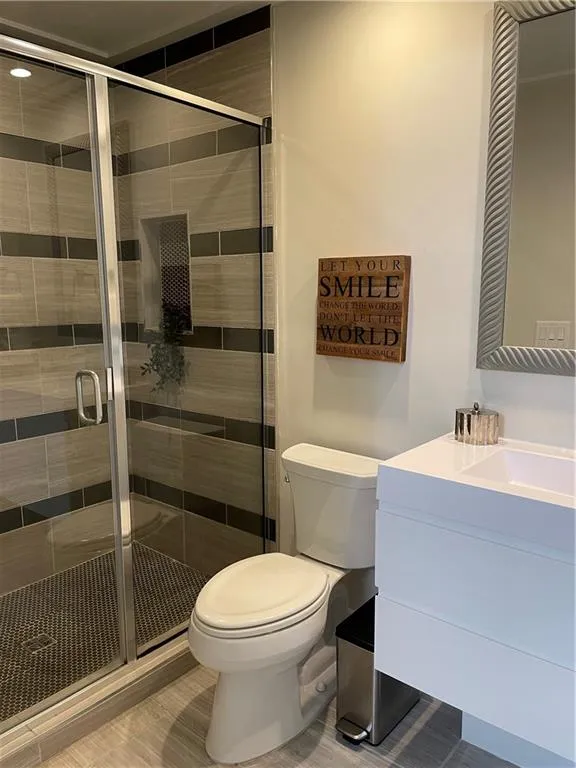 5400 Roswell Road Unit E 2, Sandy Springs, Georgia 30342, 2 Bedrooms Bedrooms, ,2 BathroomsBathrooms,Residential,Sold,5400 Roswell Road Unit E 2,6970163